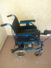 Sedia a rotelle elettrica