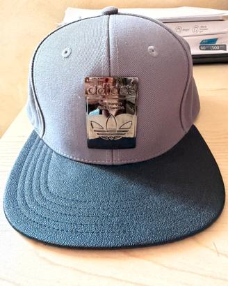 Cappello Adidas Originals Snapback Grigio