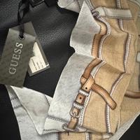 Foulard Guess