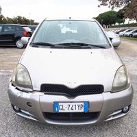 TOYOTA Yaris 1.0i 16V cat 5 porte Sol