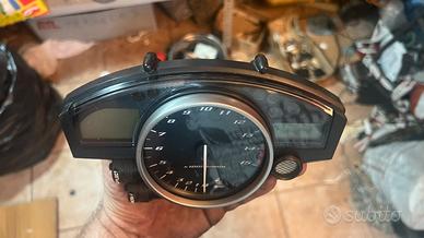 Strumentazione yamaha r1