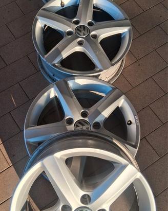 4 cerchi Wolkswagen 6 X 16 Fori 5 x 112