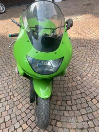 Kawasaki zx9r