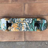 Skateboard birdhouse