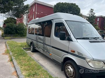 Mini Bus Mercedes sprinter 416 17 posti
