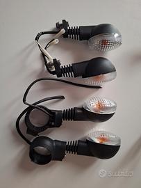 Specchietti + frecce anteriori e posteriori