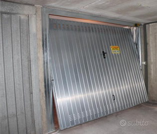 Garage/box auto/ deposito vendita a Rende/Commenda