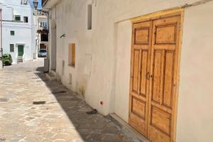 Locale commerciale per pizzeria/forno a legna