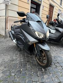 Yamaha T Max 530