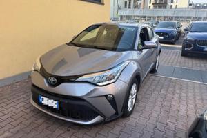 TOYOTA C-HR 1.8 Hybrid E-CVT Business