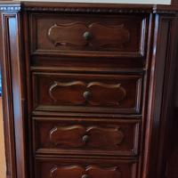 piccola cassettiera da ingresso 