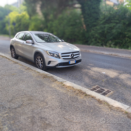 Mercedes Gla 180d x156 2016 Automatica