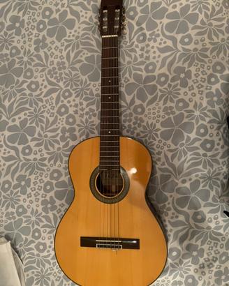 Chitarra classica Aria AK-30 con custodia