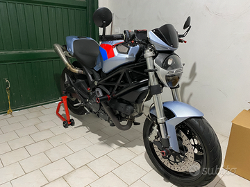 Ducati Monster 696+
