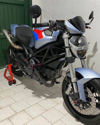 Ducati Monster 696+