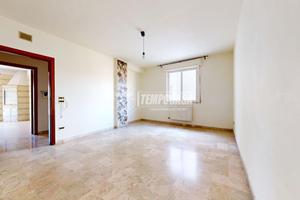 NUOVO PREZZO! Comodo appartamento di 3 vani libero