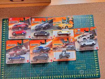 MODELLI DI AUTO 1/64 NUOVI