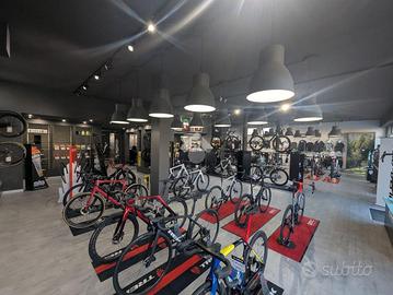 NEGOZIO A SAN VENDEMIANO