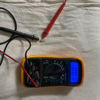 Tester digitale illuminato-leggere bene