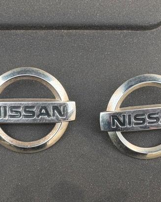 Logo Nissan cerchi