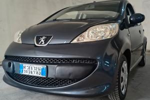 Peugeot 107 1.4 HDi 5p. Sweet Years