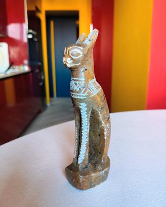 Scultura in pietra realizzata in Egitto, vintage.