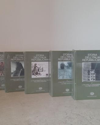 Storia dell'Italia repubblicana (G.O. Einaudi)