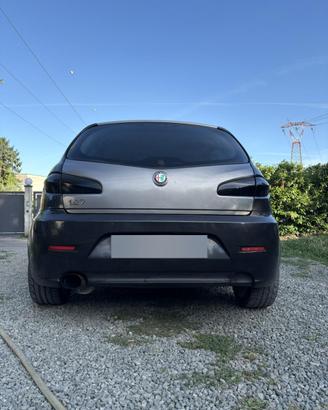 Alfa romeo 147