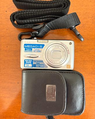 Fotocamera digitale panasonic Lumix DCM fx01