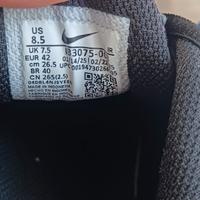 tn nike air con la grafica a ragnatela