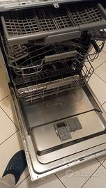 Lavastoviglie Whirlpool 6 senso!!