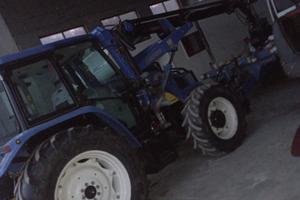 Trattore New Holland T5070