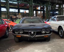 Alfa Romeo Montreal