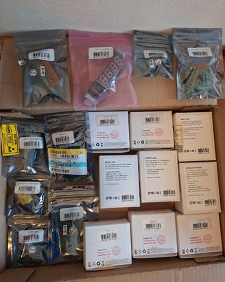 SET DI 18 CLICK MIKROE PER PROGETTI ELETTR/INFOR