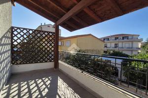 3 LOCALI A CAPOTERRA