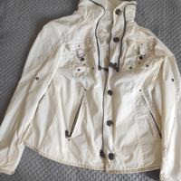 Giacca sportiva a vento leggera