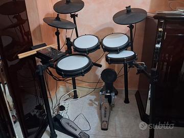 Batteria elettronica Alesis Nitro Max