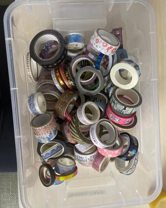 122 washi tape di varie misure e colori
