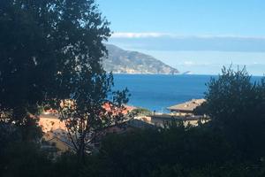 MONTEROSSO appartamento vista mare
