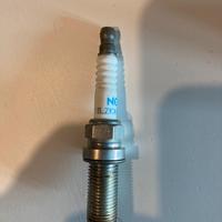 Candele auto NGK ILZKAR8H8S (Toyota-Lexus)