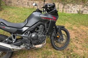 Honda Transalp 750