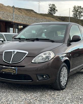 Lancia Ypsilon 1.3 MJT 90 CV Oro