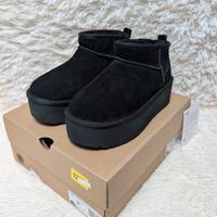 Stivali da neve con tacco alto UGG, neri  37