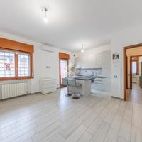 2 LOCALI A CIAMPINO