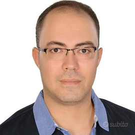 Un cameriere con esperienza