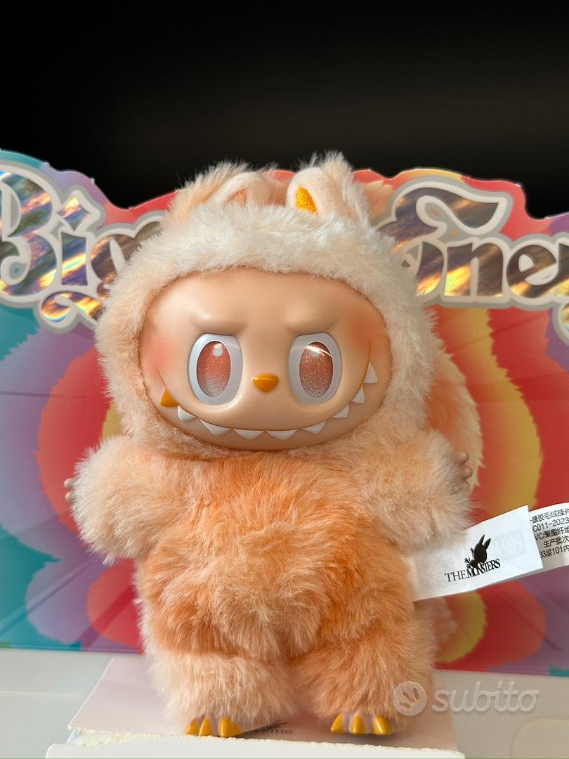 Labubu Happiness Pop Mart Big into Energy - Tutto per i