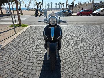 Paggio Beverly 300 Police