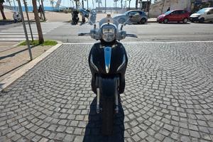 Paggio Beverly 300 Police