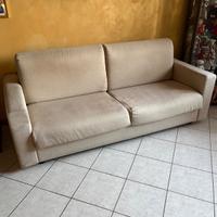 Divano letto 4 posti + tavolo + 4 sedie