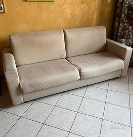 Divano letto 4 posti + tavolo + 4 sedie